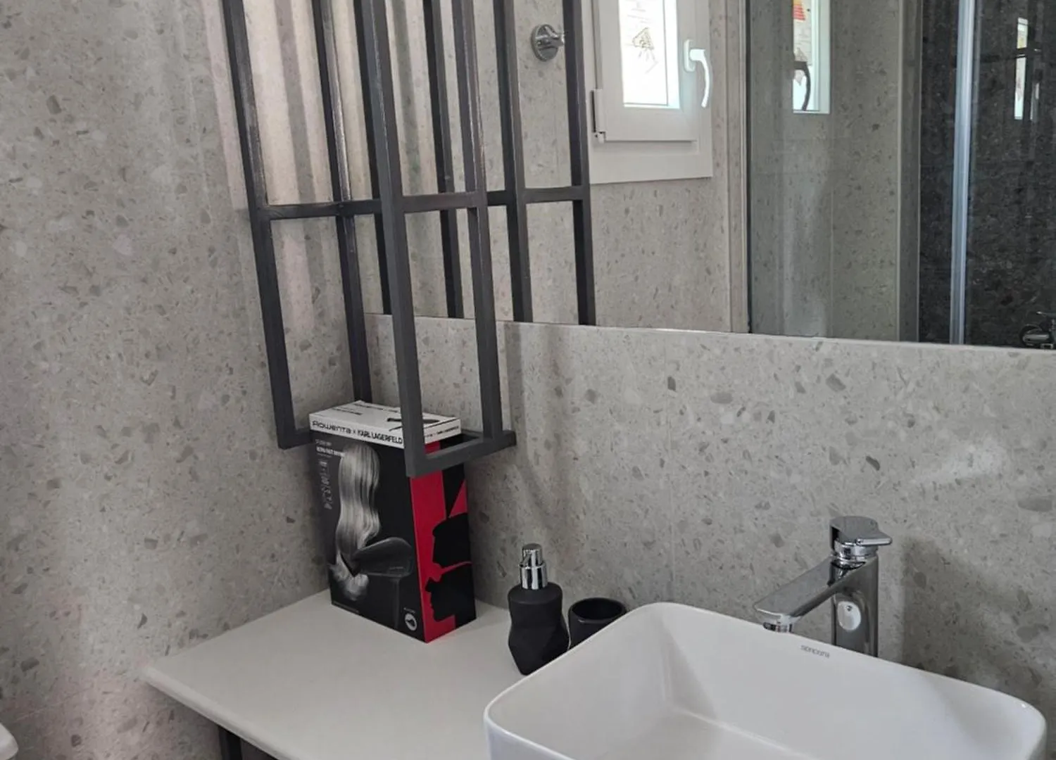 Koukoufli Penthouse 2Bds Apartment Thessaloniki
